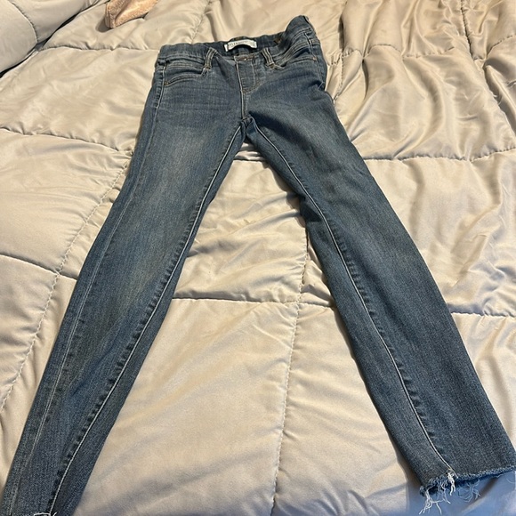 Liverpool Gia Gliders - Picture 1 of 2